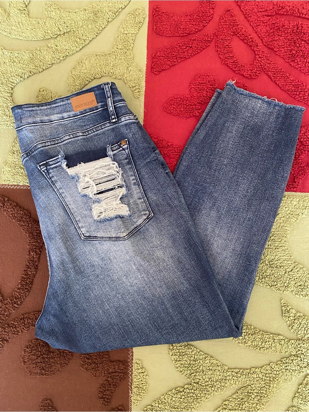 Judy Blue Medium Blue Distressed Ankle Jeans